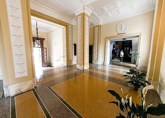 Sunshine Guest House Roma Хостел